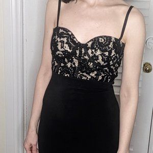 Y2K bodycon dress with lace details